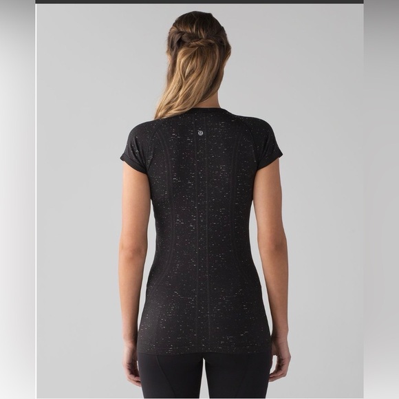 Lululemon Swiftly Tech Short Sleeve Crew black/white - Picture 2 of 7